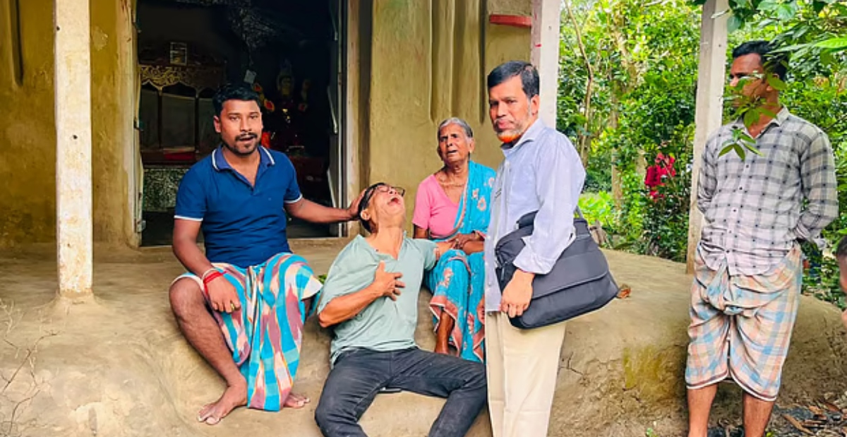 চট্টগ্রামে মা-বাবাকে কুপিয়ে হত্যার অভিযোগ, আটক একমাত্র ছেলে