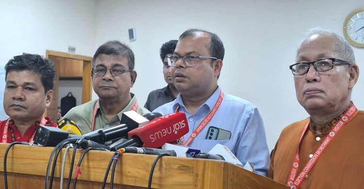 রাজনৈতিক বলির পাঠা যেন না হয় সংখ্যালঘুরা : পলাশ কান্তি দে