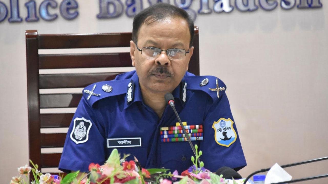 ‘কোরবানির পশুবাহী নৌযানে টানাতে হবে ব্যানার’