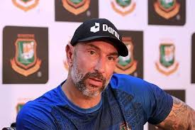 চ্যাম্পিয়নস ট্রফির আগে বাংলাদেশের দায়িত্ব ছাড়লেন পোথাস