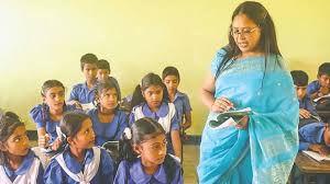 প্রাথমিকে কর্মঘণ্টা বাড়ানোর সুপারিশ করবে কমিশন
