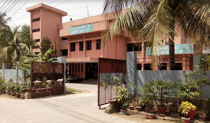 ফেসবুকে রাসিক মেয়র ও তার মেয়েকে নিয়ে অপপ্রচার, থানায় জিডি