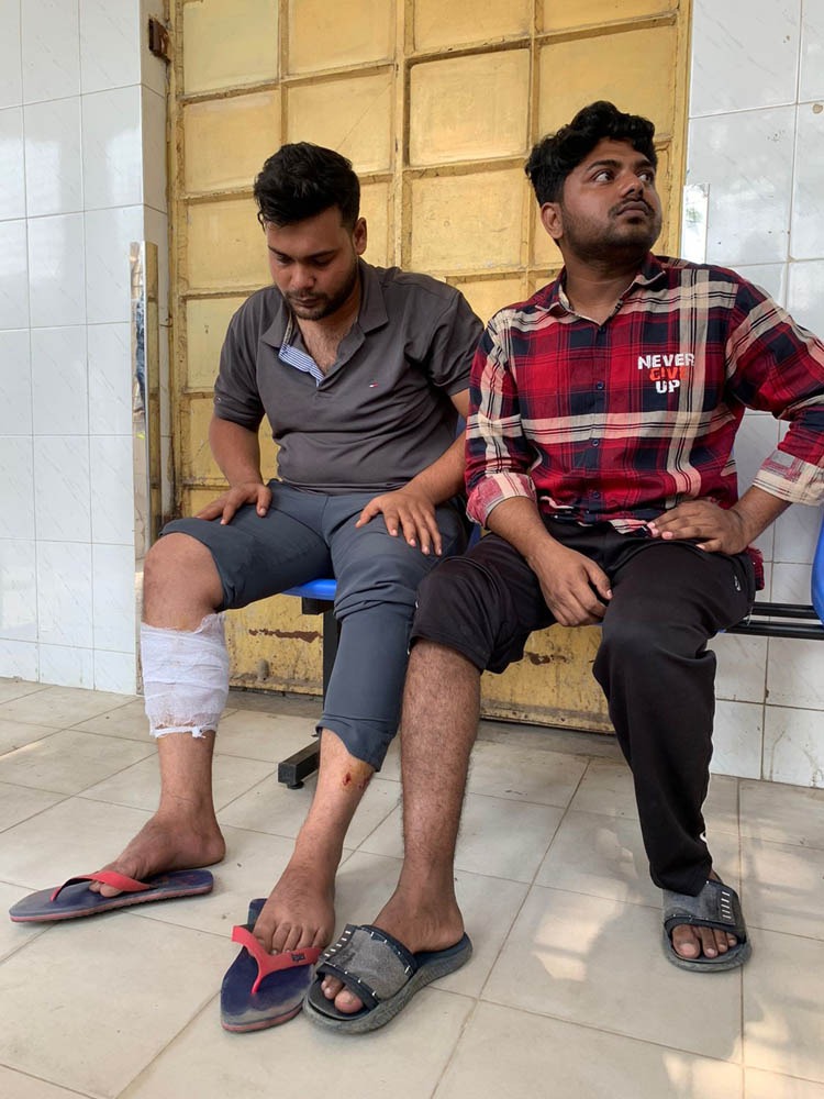 ছাড়পত্র চাওয়ায় শিক্ষার্থীদের ওপর হামলার অভিযোগ