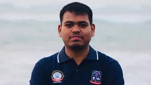 চাঁদাবাজি করতে গিয়ে ধরা রাজ্জাক পুলিশ সংস্কার কমিশনের সদস্য