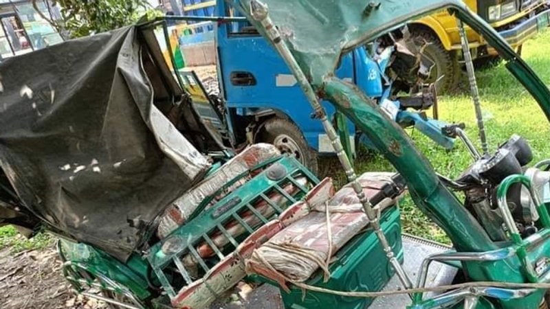 ময়মনসিংহে পৃথক সড়ক দুর্ঘটনায় নিহত ৮