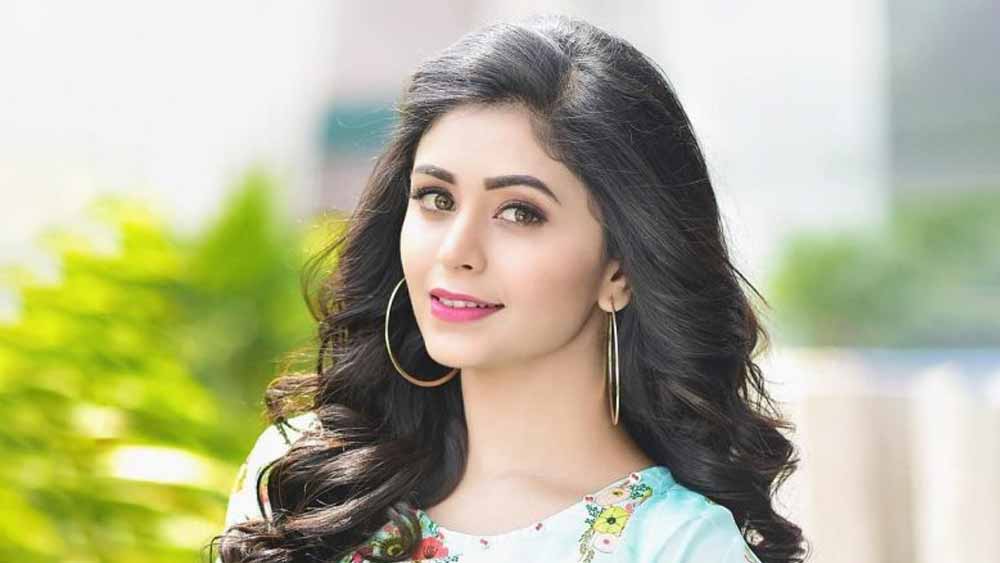 অভিনেত্রী ঋতাভরীর অস্ত্রোপচার