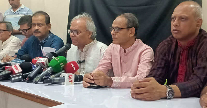 তারেক রহমান গণতন্ত্র পুনরুদ্ধারে কাজ করে গেছেন: রিজভী
