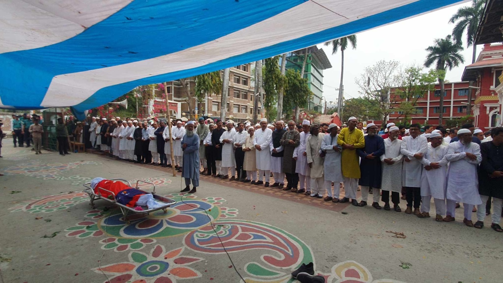 রাজশাহীতে শ্রদ্ধা-ভালোবাসায় ভাষাসৈনিক টিপুকে শেষ বিদায়