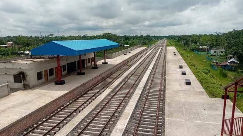 স্বপ্ন হচ্ছে সত্যি, মোংলাবাসীর দুয়ারে হুইসেল দিয়ে আসবে ট্রেন