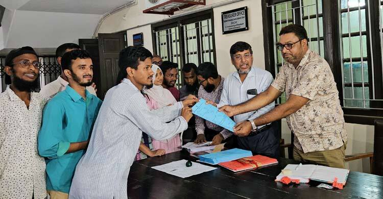 রাকসু ও হল সংসদ নির্বাচনের মনোনয়ন ফরম বিতরণ শুরু