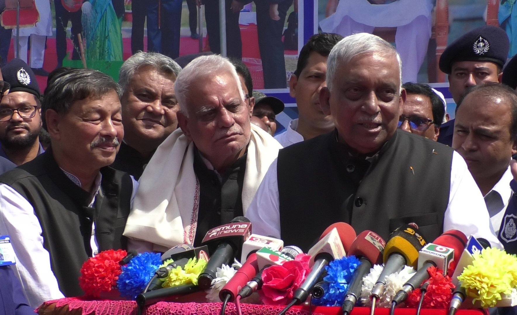 বিএনপি জনবিচ্ছিন্ন, ধ্বংসলীলাই তাদের কাজ : স্বরাষ্ট্রমন্ত্রী