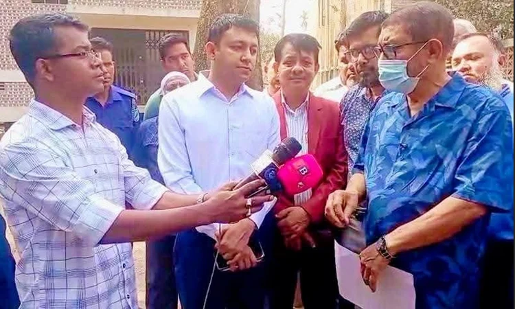 নির্ধারিত সময়ে হাসপাতালে উপস্থিত না হলে জবাবদিহি করতে হবে : স্বাস্থ্যমন্ত্রী