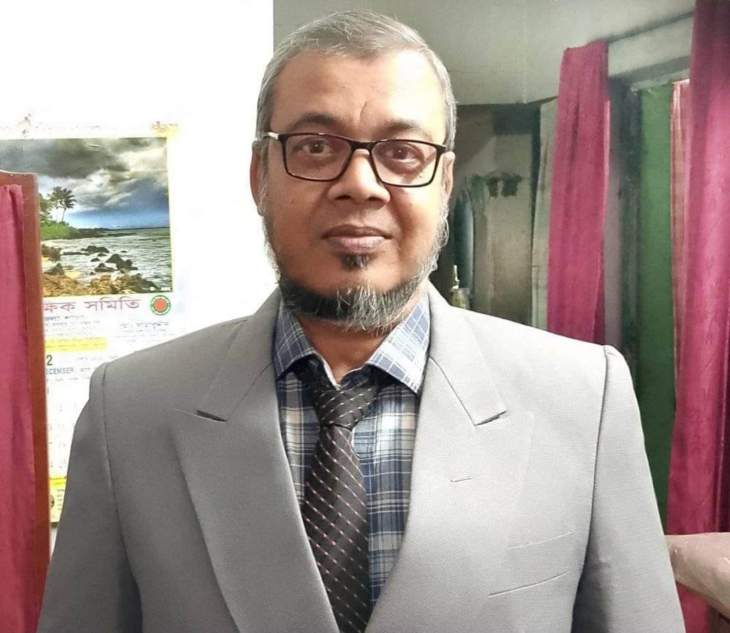 চিকিৎসা শেষে ফেরার পথে ট্রাকের ধাক্কায় স্কুলশিক্ষকের মৃত্যু