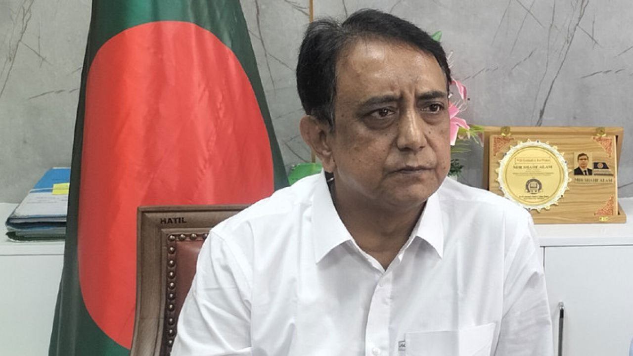 নবগঠিত বগুড়া সিটির প্রশাসক বিএনপি নেতা স্বাধীন