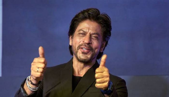ধনী অভিনেতাদের তালিকায় শীর্ষে শাহরুখ