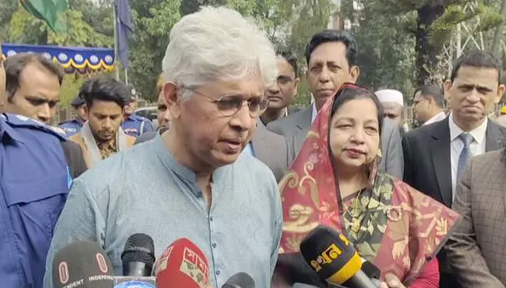 গ্যাস সংকট কেটে গেলে সারের ঘাটতি থাকবে না: শিল্প উপদেষ্টা