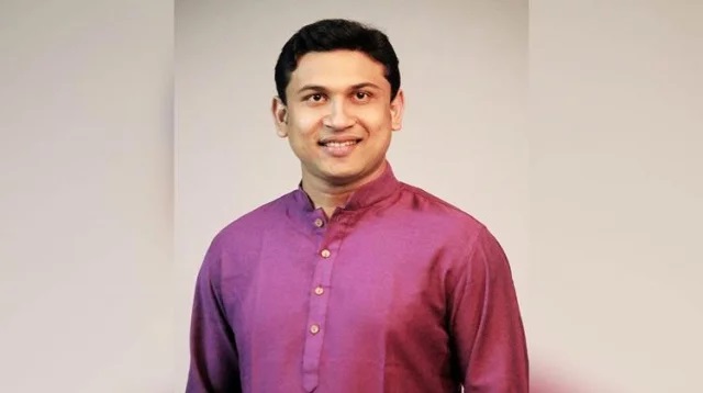 শোভনের নামে চুরি ও ভাঙচুরের মামলা