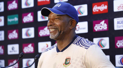 সাকিব -হাথুরুর প্রসঙ্গ এড়িয়ে ক্রিকেটেই মনোযোগ সিমন্সের