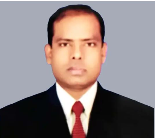 অধ্যক্ষকে তাড়িয়ে চেয়ার দখল করলেন বিএনপির বিতর্কিত নেতা