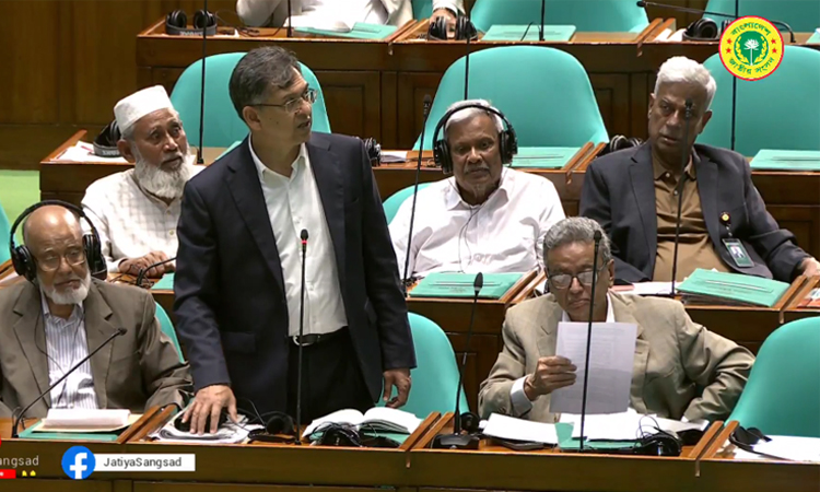 আইনের শাসন প্রতিষ্ঠায় সরকার বদ্ধপরিকর : সংসদে স্বরাষ্ট্রমন্ত্রী