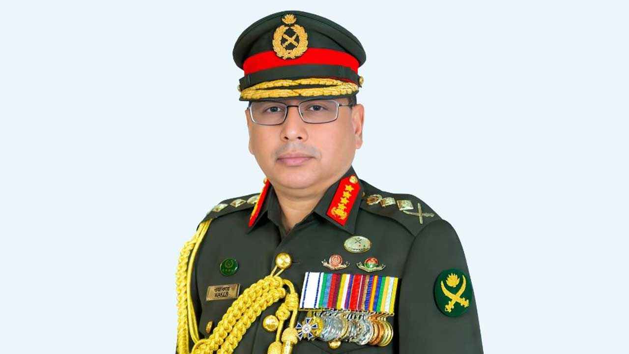 হজ পালনে সৌদি গেলেন সেনাপ্রধান