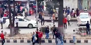 সচিবালয় গেটে ধাওয়া-পাল্টা ধাওয়া, পুলিশের ফাঁকা গুলি
