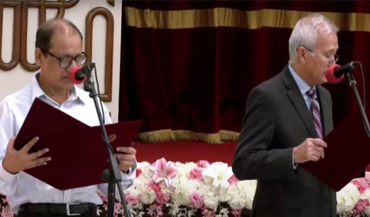 শপথ নিলেন অন্তর্বর্তী সরকারের আরও ২ উপদেষ্টা