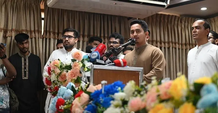 সব রাজনৈতিক দলের নেতাকর্মীদের জন্য এনসিপির দরজা খোলা: সারজিস