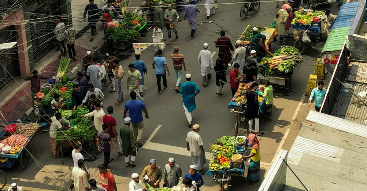 দ্রব্যমূল্য নিয়ন্ত্রণে আ.লীগ সরকারের চেয়েও ‘খারাপ করছে’ অন্তর্বর্তী সরকার