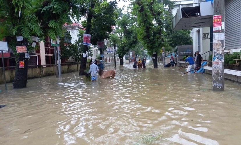 বৃষ্টিতে ডুবল সিলেট, ঈদ আনন্দে বাগড়া