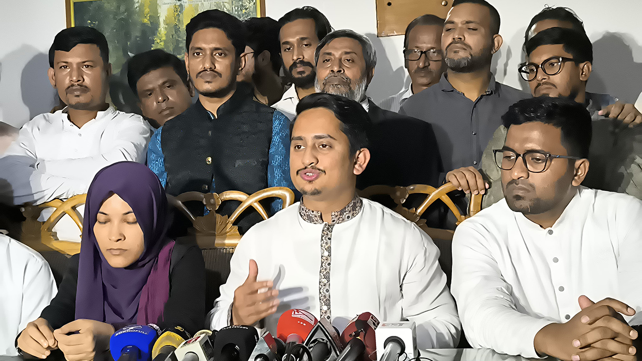 এনসিপি ৩০০ আসনে প্রার্থী দেওয়ার প্রস্তুতি নিচ্ছে : সারজিস