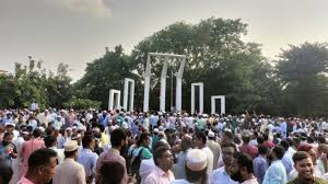 আমরণ অনশনে অসুস্থ হয়ে পড়ছেন শিক্ষকরা