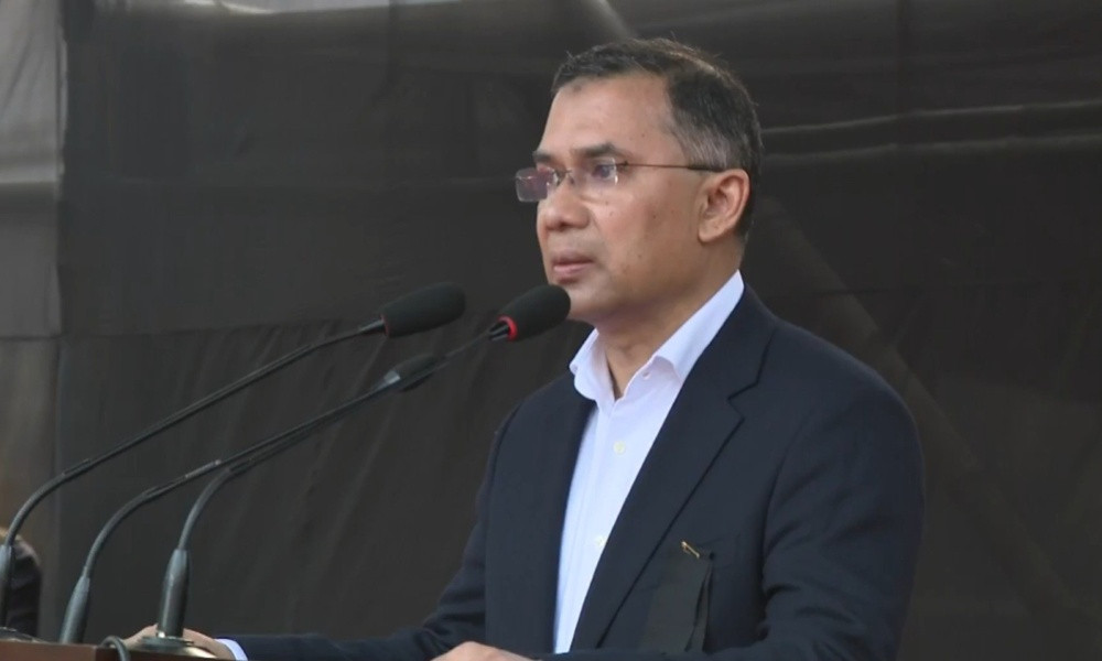 মায়ের পথচলা এগিয়ে নেওয়ার প্রতিশ্রুতি তারেক রহমানের