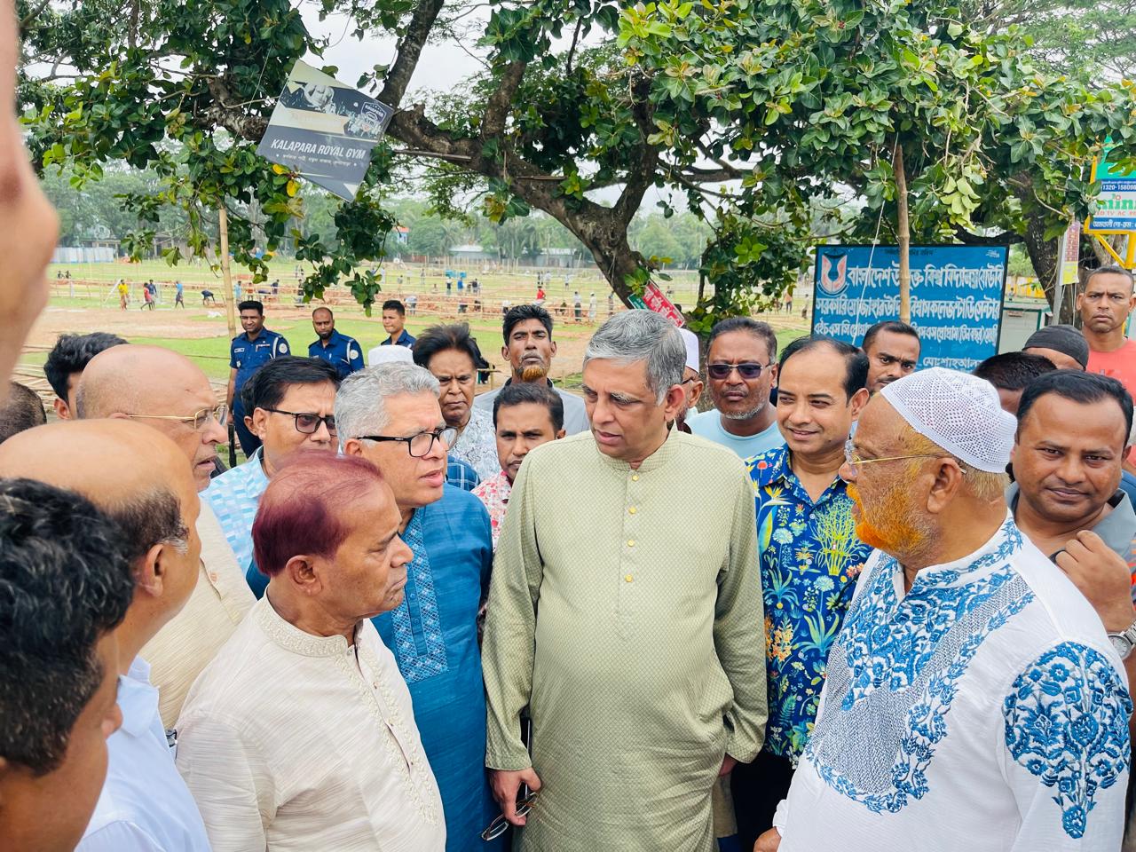ঘূর্ণিঝড় রেমাল উপদ্রুত এলাকায় আ. কেন্দ্রীয় প্রতিনিধি দল