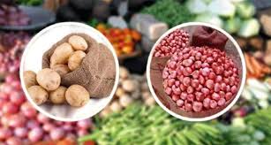 সবজিতে স্বস্তি, চড়া দামেই আলু-পেঁয়াজ