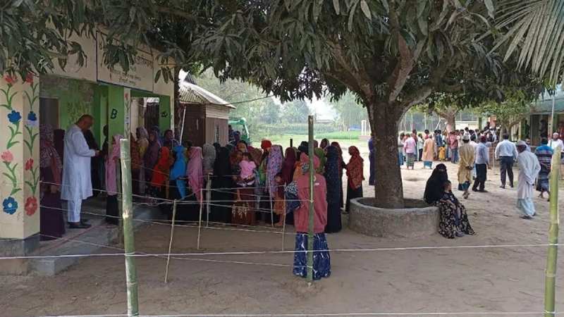 বগুড়া-৬ ও শেরপুর-৩ আসনে ভোটগ্রহণ চলছে